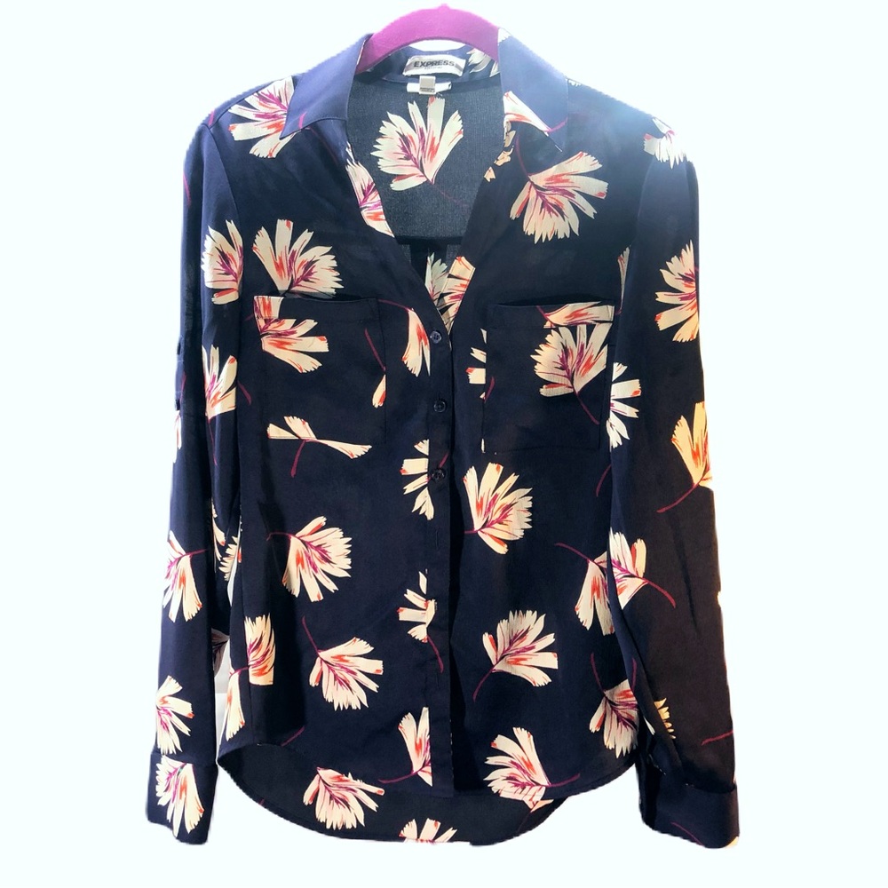 Express 🅝🅦🅞🅣 Floral Design Size XS